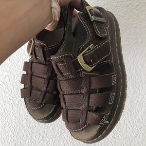 Vintage Dr. Martens fisherman sandals!